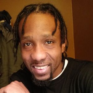 Meet your Posher, Troy